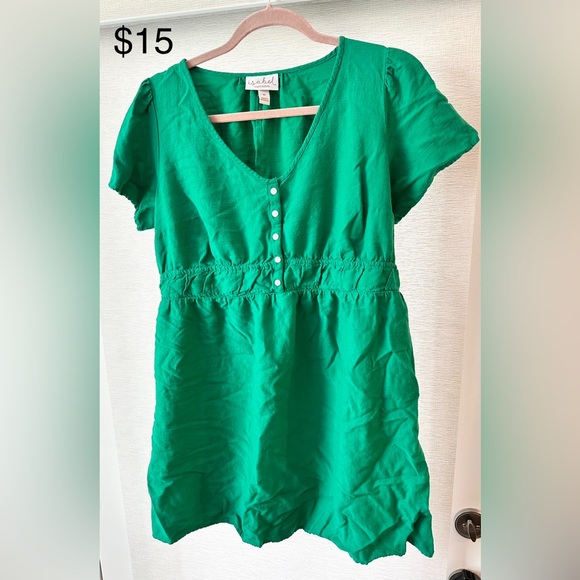 Green maternity dress Target - Picture 2 of 2